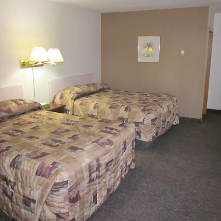 Chinook Motel Lethbridge Εξωτερικό φωτογραφία