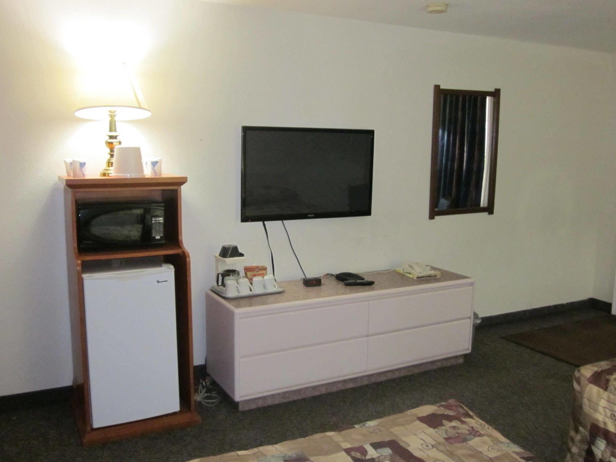 Chinook Motel Lethbridge Εξωτερικό φωτογραφία